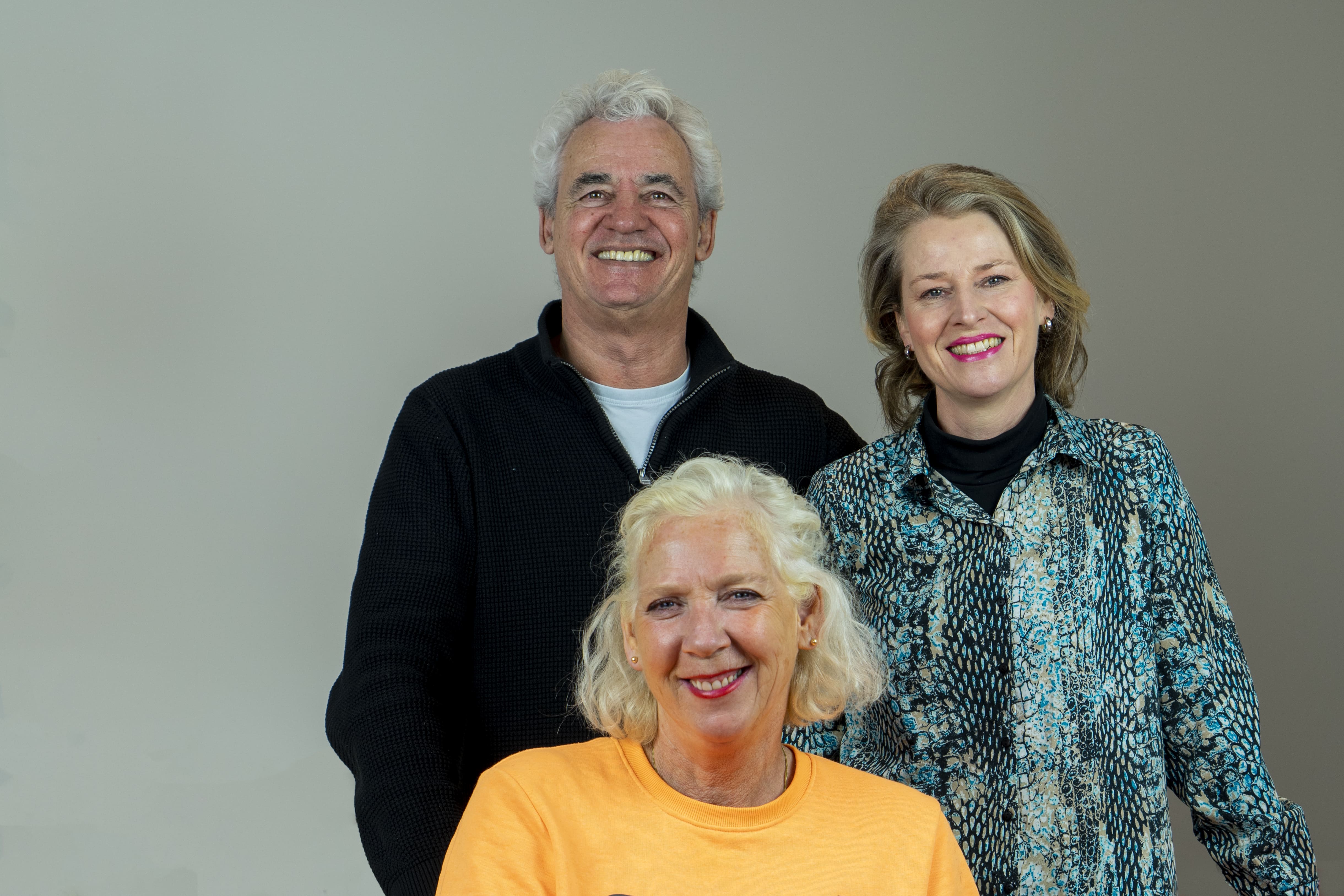 Hans Hanff met de medewerkers van de salon